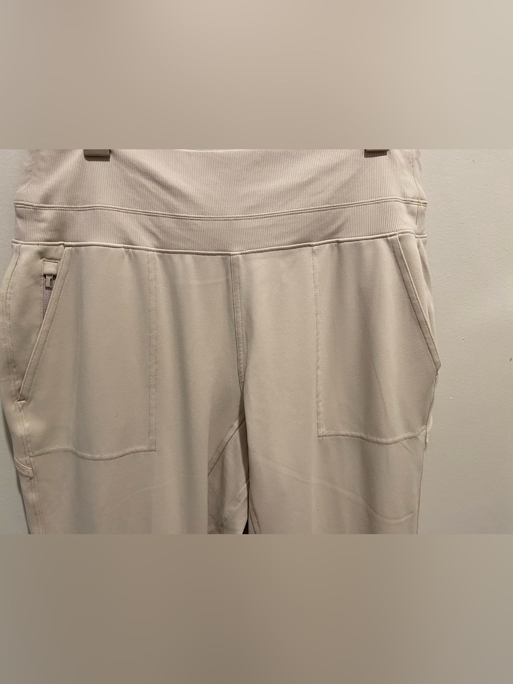 Athleta Venice High Rise Jogger Size L/P - Picture 7 of 7